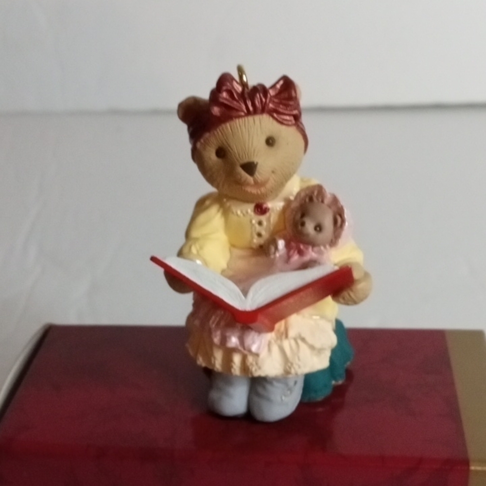 Hallmark Keepsake Ornaments, The Bearingers, Bearnadette Bearingers, - Picture 3 of 4